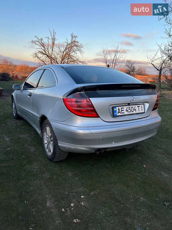 Купе Mercedes-Benz C-Class 2003 в Кривому Розі