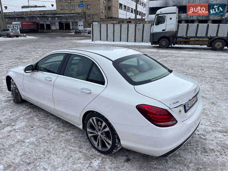 Седан Mercedes-Benz C-Class 2016 в Киеве