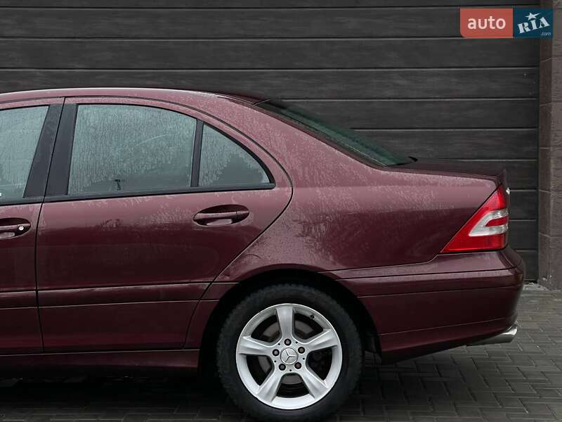 Седан Mercedes-Benz C-Class 2006 в Миколаєві фото 4 Седан Mercedes-Benz C-Class 2006 в Миколаєві