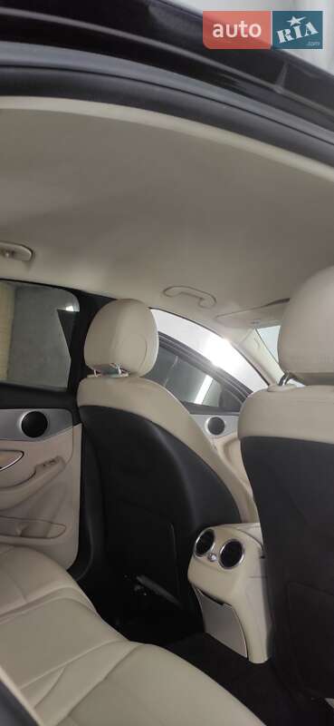 Седан Mercedes-Benz C-Class 2016 в Києві фото 44 Седан Mercedes-Benz C-Class 2016 в Києві