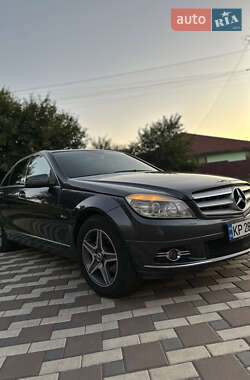 Седан Mercedes-Benz C-Class 2007 в Запоріжжі