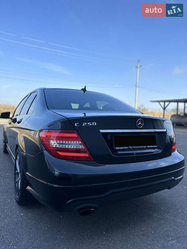 Седан Mercedes-Benz C-Class 2014 в Одесі фото 2 Седан Mercedes-Benz C-Class 2014 в Одесі