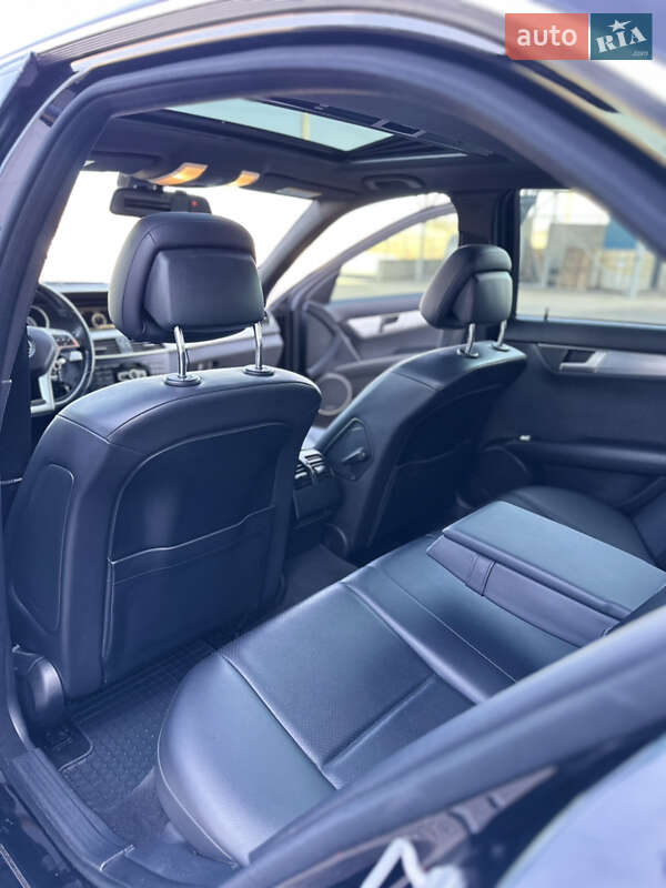 Седан Mercedes-Benz C-Class 2014 в Одесі фото 9 Седан Mercedes-Benz C-Class 2014 в Одесі