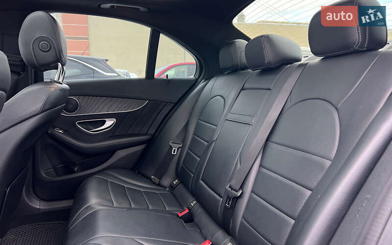 Седан Mercedes-Benz C-Class 2016 в Львове