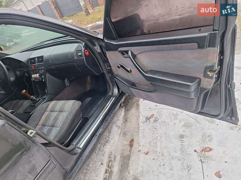 Седан Mercedes-Benz C-Class 1994 в Черновцах фото 30 Седан Mercedes-Benz C-Class 1994 в Черновцах