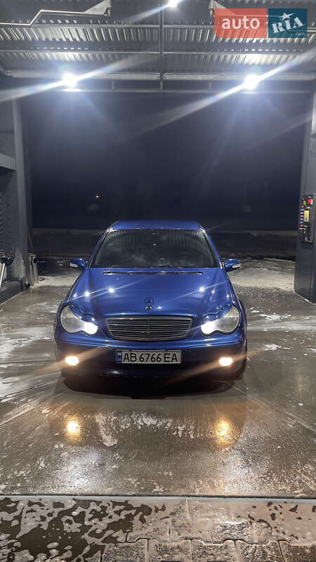 Mercedes-Benz C-Class 2003