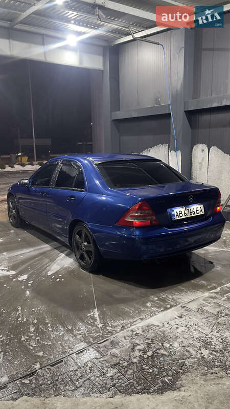 Седан Mercedes-Benz C-Class 2003 в Виннице