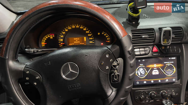 Седан Mercedes-Benz C-Class 2003 в Виннице