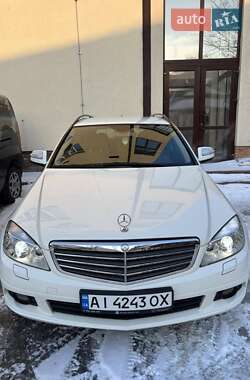 Универсал Mercedes-Benz C-Class 2008 в Киеве