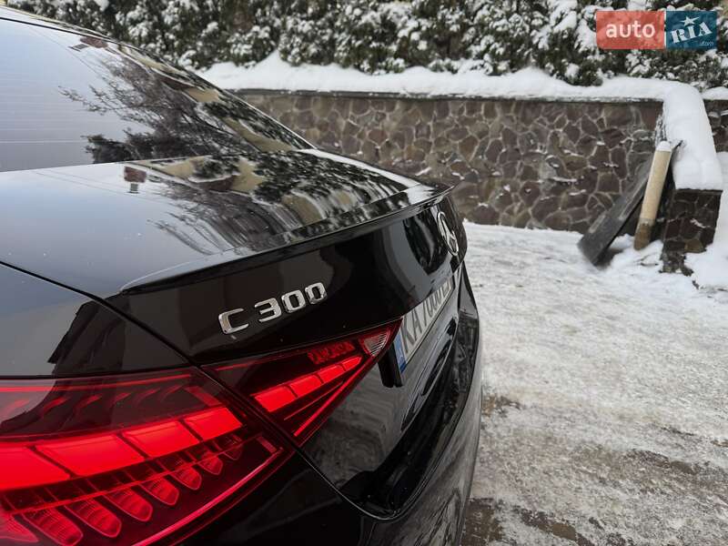 Седан Mercedes-Benz C-Class 2023 в Києві
