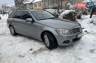 Універсал Mercedes-Benz C-Class 2009 в Хусті