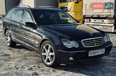 Універсал Mercedes-Benz C-Class 2003 в Самборі