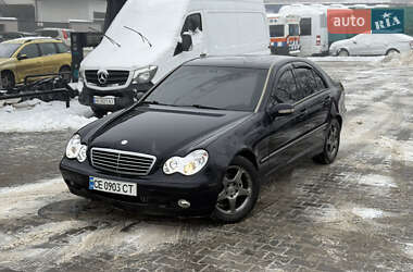 Седан Mercedes-Benz C-Class 2001 в Чернівцях