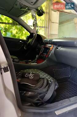 Універсал Mercedes-Benz C-Class 2002 в Білгороді-Дністровському