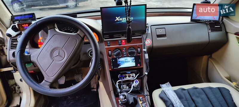 Седан Mercedes-Benz C-Class 1995 в Берегово