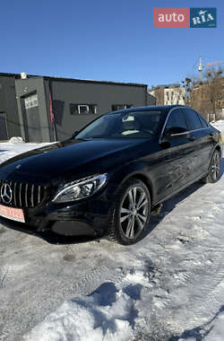 Седан Mercedes-Benz C-Class 2015 в Львові