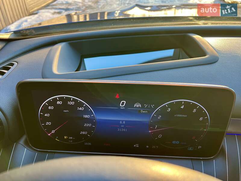 Седан Mercedes-Benz C-Class 2022 в Києві