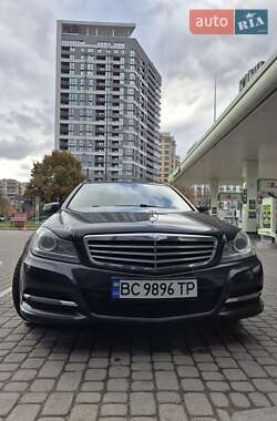 Универсал Mercedes-Benz C-Class 2013 в Львове