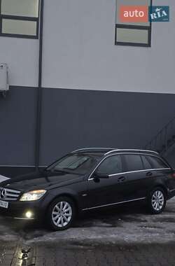 Універсал Mercedes-Benz C-Class 2010 в Хмельницькому