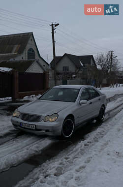 Седан Mercedes-Benz C-Class 2002 в Березане