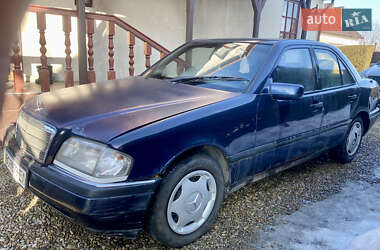 Седан Mercedes-Benz C-Class 1995 в Львове