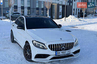 Седан Mercedes-Benz C-Class 2015 в Ровно