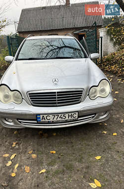 Универсал Mercedes-Benz C-Class 2004 в Луцке