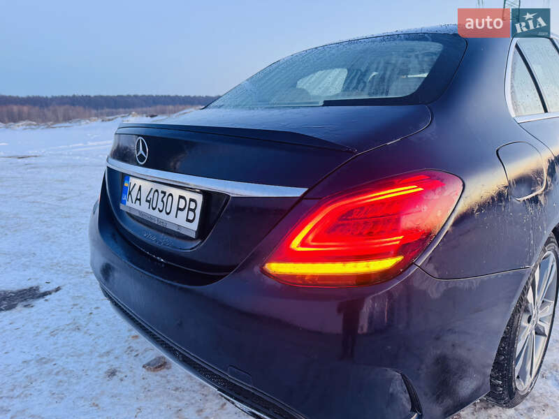 Седан Mercedes-Benz C-Class 2016 в Киеве