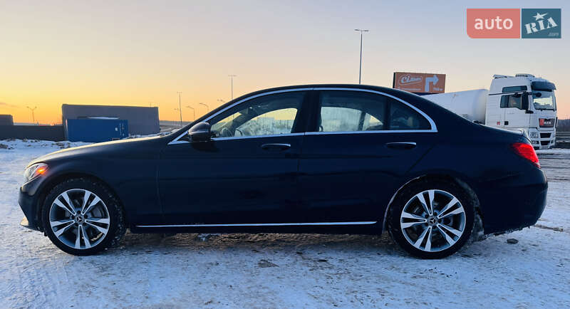 Седан Mercedes-Benz C-Class 2016 в Киеве