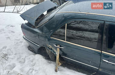 Седан Mercedes-Benz C-Class 1998 в Чернівцях