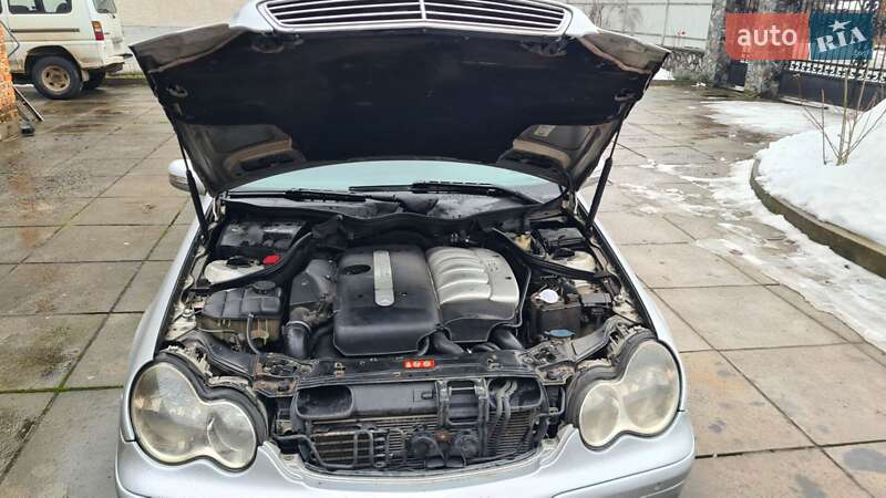 Седан Mercedes-Benz C-Class 2004 в Хмельницком