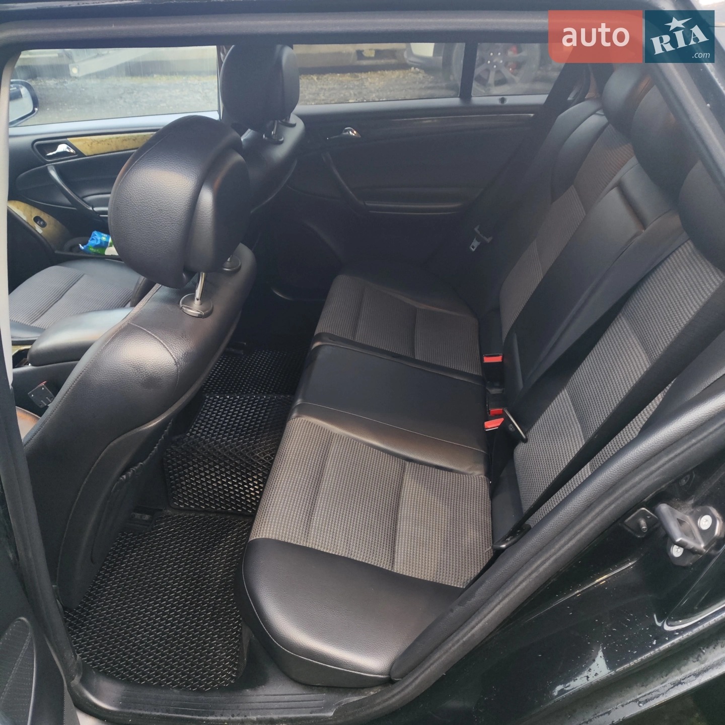 Mercedes-Benz C-Class 2006 VIN WDB2032081F896910 фото оголошення 6 з 10