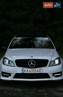 Седан Mercedes-Benz C-Class 2013 в Чернігові