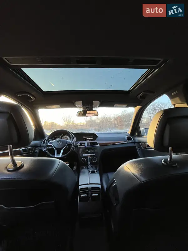 Mercedes-Benz C-Class 2013 VIN WDDGF8BB2CR198239 фото оголошення 19 з 66