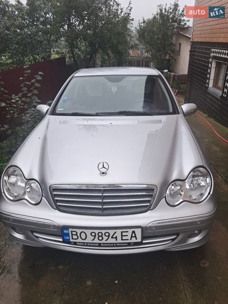 Mercedes-Benz C-Class 2005 Mercedes-Benz C-Class 2005