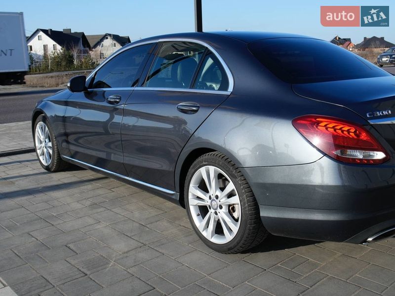 Седан Mercedes-Benz C-Class 2015 в Луцке