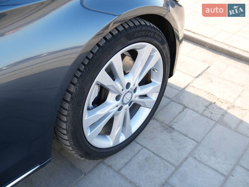 Седан Mercedes-Benz C-Class 2015 в Луцке