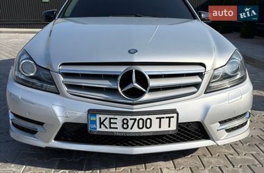 Седан Mercedes-Benz C-Class 2012 в Дніпрі