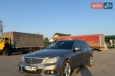 Универсал Mercedes-Benz C-Class 2013 в Черновцах