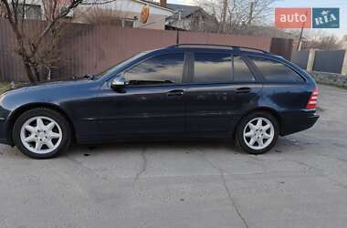 Универсал Mercedes-Benz C-Class 2004 в Гайвороне