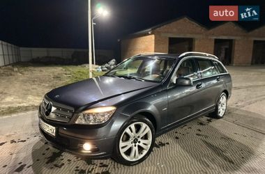Универсал Mercedes-Benz C-Class 2009 в Львове