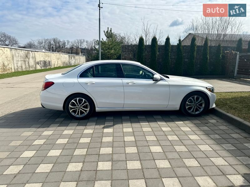 Седан Mercedes-Benz C-Class 2017 в Стрию