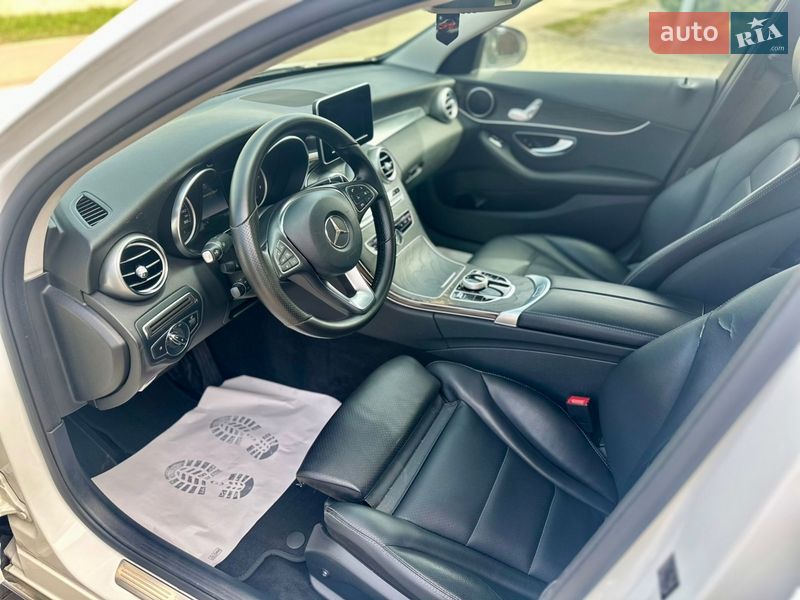 Седан Mercedes-Benz C-Class 2017 в Стрию