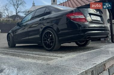 Седан Mercedes-Benz C-Class 2010 в Іршаві