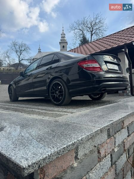 Седан Mercedes-Benz C-Class 2010 в Иршаве