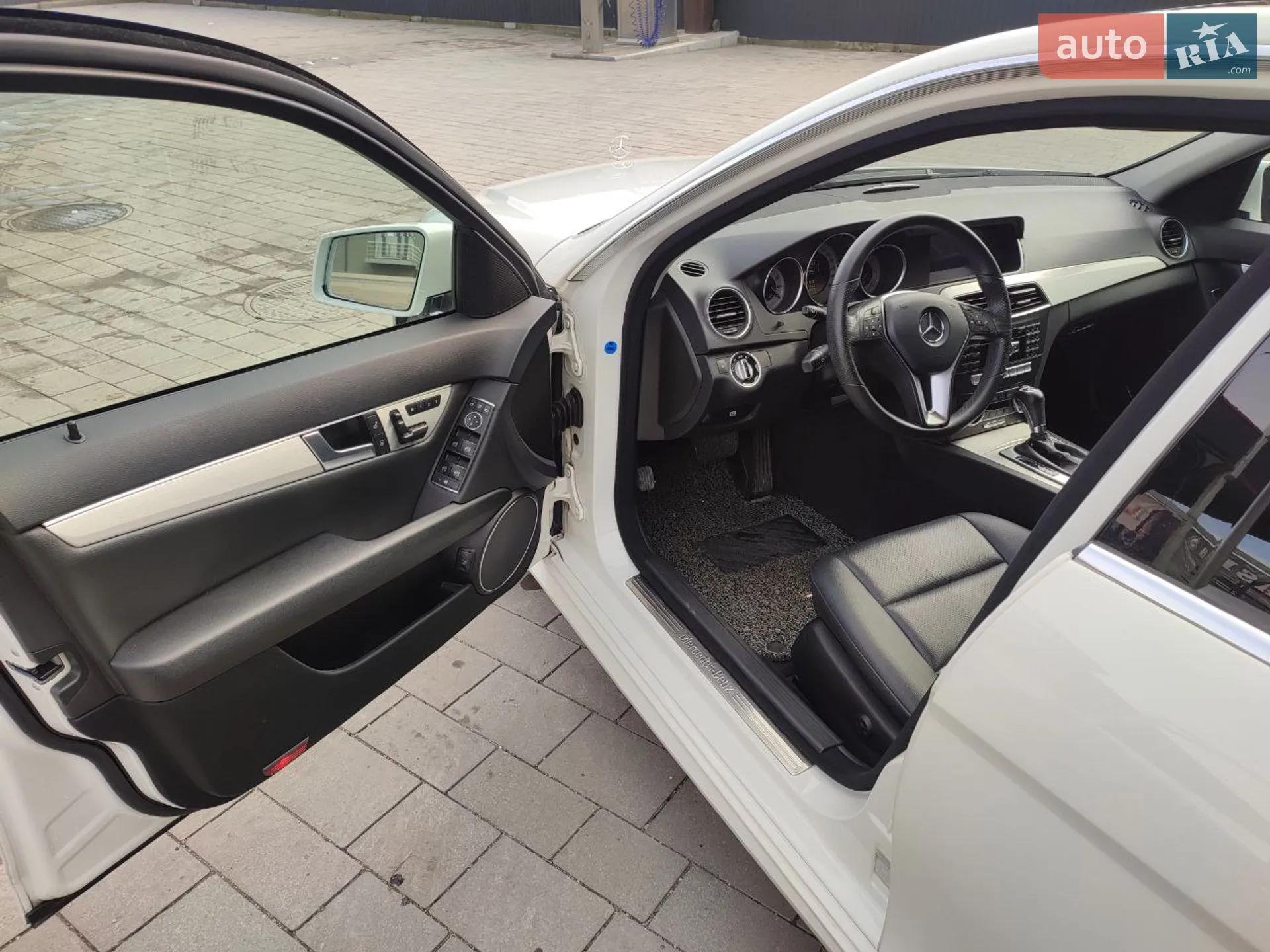 2012 Mercedes-Benz C-klasse - мініатюра 16