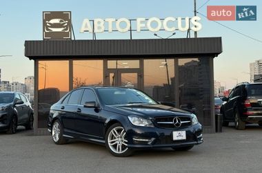 Седан Mercedes-Benz C-Class 2014 в Києві