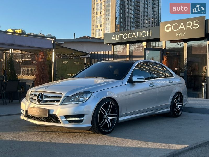 Mercedes-Benz C-Class 2011