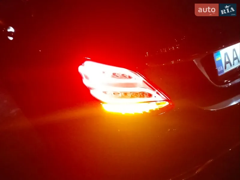 Mercedes-Benz C-Class 2016 VIN 55SWF4KB3GU160169 фото оголошення 10 з 43