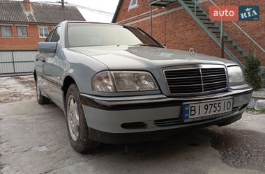Седан Mercedes-Benz C-Class 2000 в Гадяче